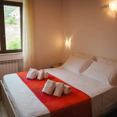Molo 24 Luxury - With Free Parking Just 5 Minutes Walk From Historic Center Appartamento