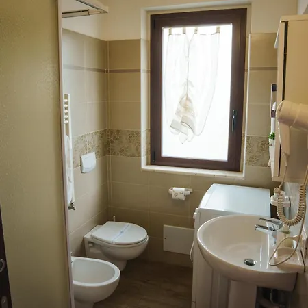 Molo 24 Luxury - With Free Parking Just 5 Minutes Walk From Historic Center *