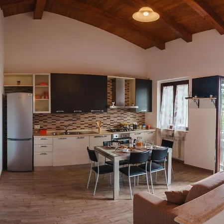 Molo 24 Luxury - With Free Parking Just 5 Minutes Walk From Historic Center Appartamento