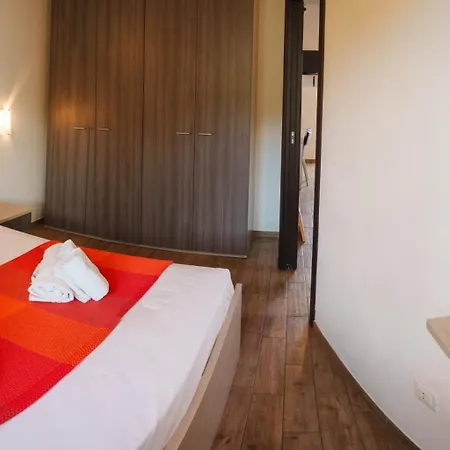 Molo 24 Luxury - With Free Parking Just 5 Minutes Walk From Historic Center Tropea