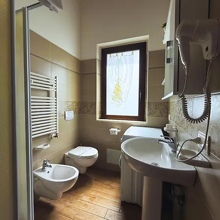 Molo 24 Luxury - With Free Parking Just 5 Minutes Walk From Historic Center