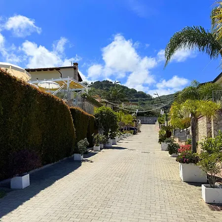 Molo 24 Luxury - With Free Parking Just 5 Minutes Walk From Historic Center Appartamento *