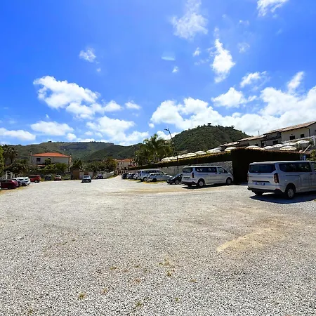 Molo 24 Luxury - With Free Parking Just 5 Minutes Walk From Historic Center Appartement *