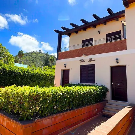 Molo 24 Luxury - With Free Parking Just 5 Minutes Walk From Historic Center Tropea