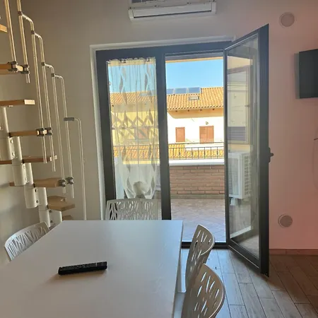 Molo 24 Luxury - With Free Parking Just 5 Minutes Walk From Historic Center *