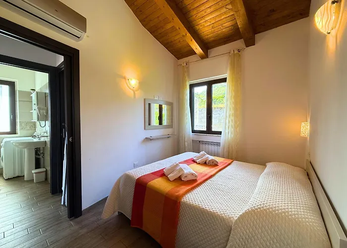Molo 24 Luxury - With Free Parking Just 5 Minutes Walk From Historic Center Apartment