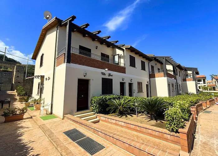 Molo 24 Luxury - With Free Parking Just 5 Minutes Walk From Historic Center דירה טרופאה