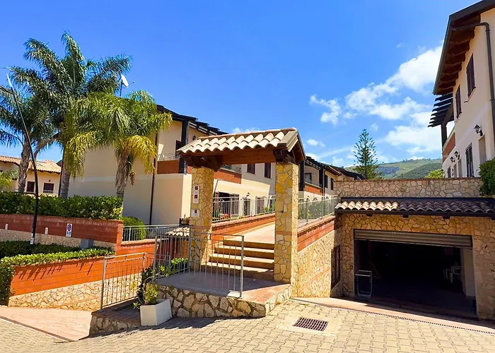 Molo 24 Luxury - With Free Parking Just 5 Minutes Walk From Historic Center 特罗佩阿