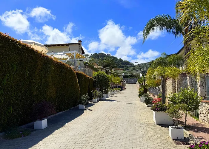 Molo 24 Luxury - With Free Parking Just 5 Minutes Walk From Historic Center 公寓 *