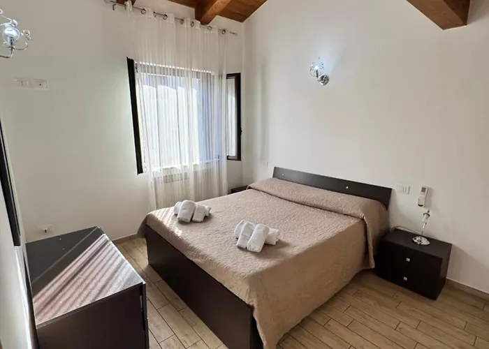 Molo 24 Luxury - With Free Parking Just 5 Minutes Walk From Historic Center Apartment