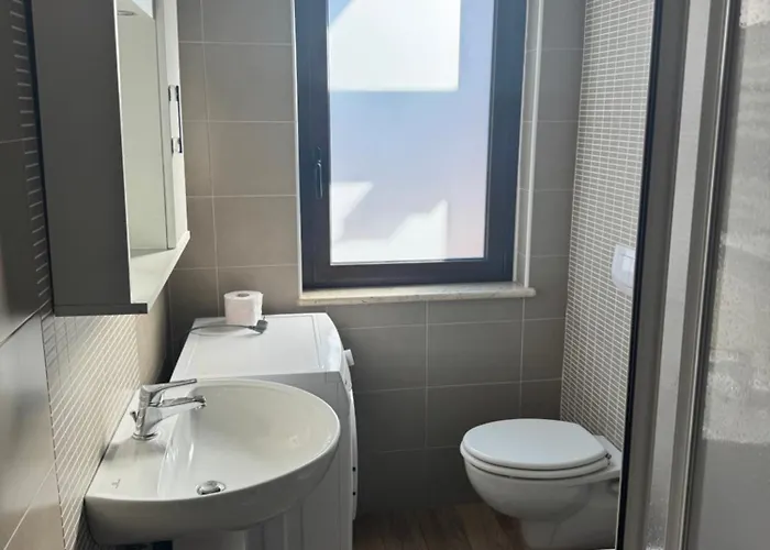 Molo 24 Luxury - With Free Parking Just 5 Minutes Walk From Historic Center Apartment